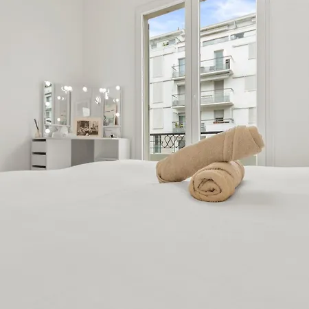 Le Versailles - Hypercentre - Luxurious - Spacious - Ac Apartment